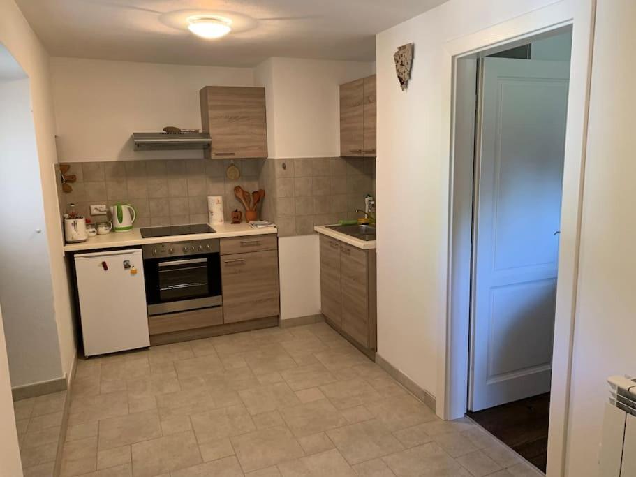 נזרין Holiday Apartment מראה חיצוני תמונה
