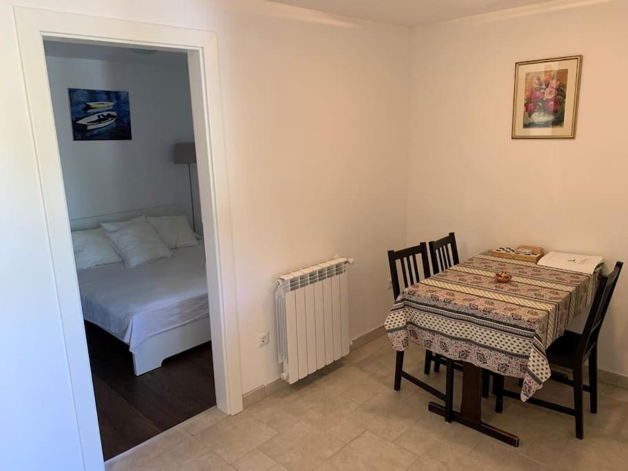 נזרין Holiday Apartment מראה חיצוני תמונה